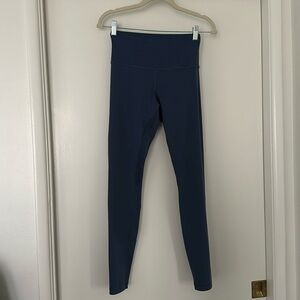 🥏Lululemon Align Leggings Size 6🥏